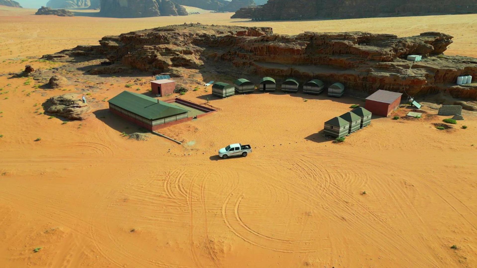Wadi Rum Local Guide Camp Extérieur photo