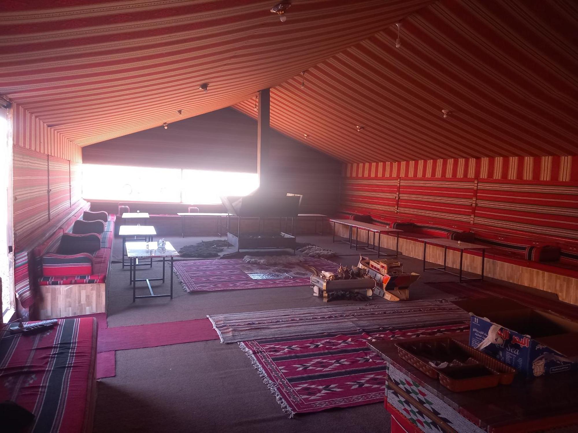 Wadi Rum Local Guide Camp Extérieur photo